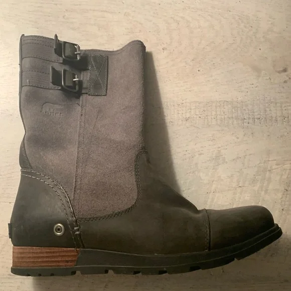 Sorel major mid-calf boots like new!! - Picture 1 of 5